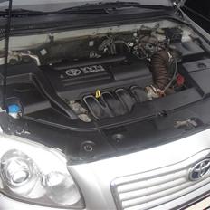 Toyota Avensis 1.8 sol