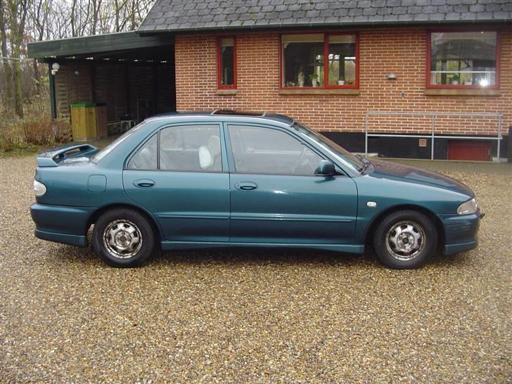 Mitsubishi Lancer 1,6 16v glxi solgt billede 5