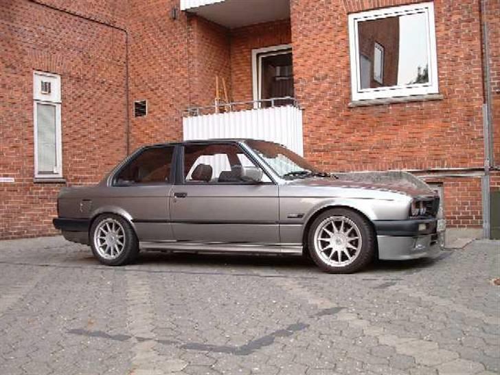 BMW 325i e30 -totalskadet- billede 6