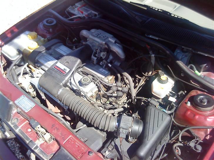 Ford Escort CLX 1.6 (SOLGT) - Hjertet <3 billede 8