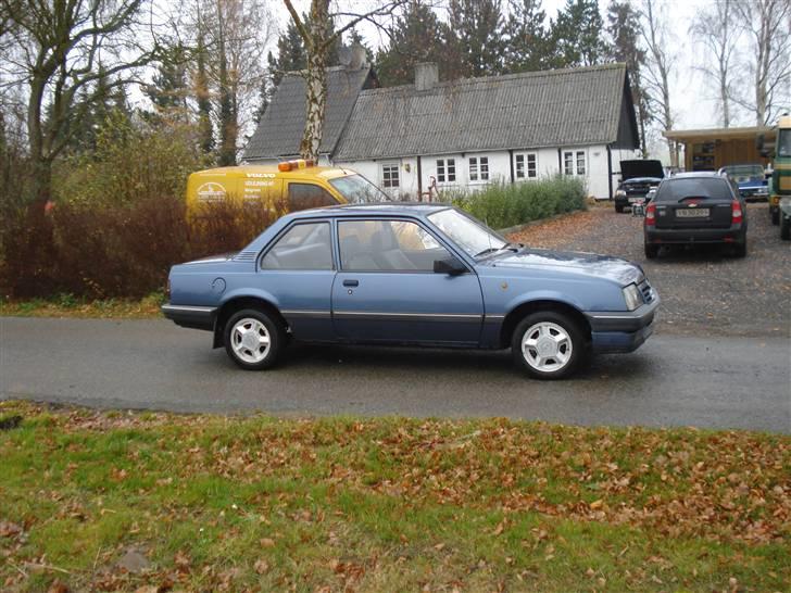 Opel Ascona C  (SOLGT) billede 3