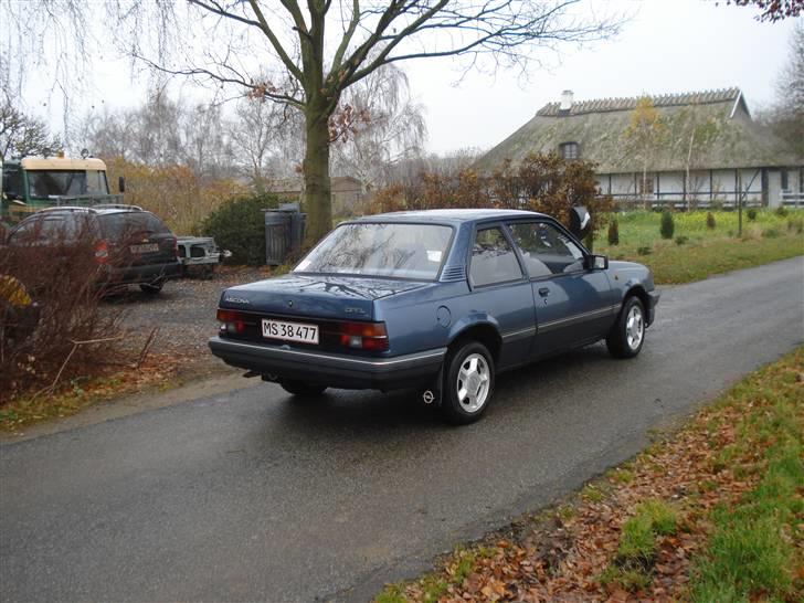Opel Ascona C  (SOLGT) billede 4