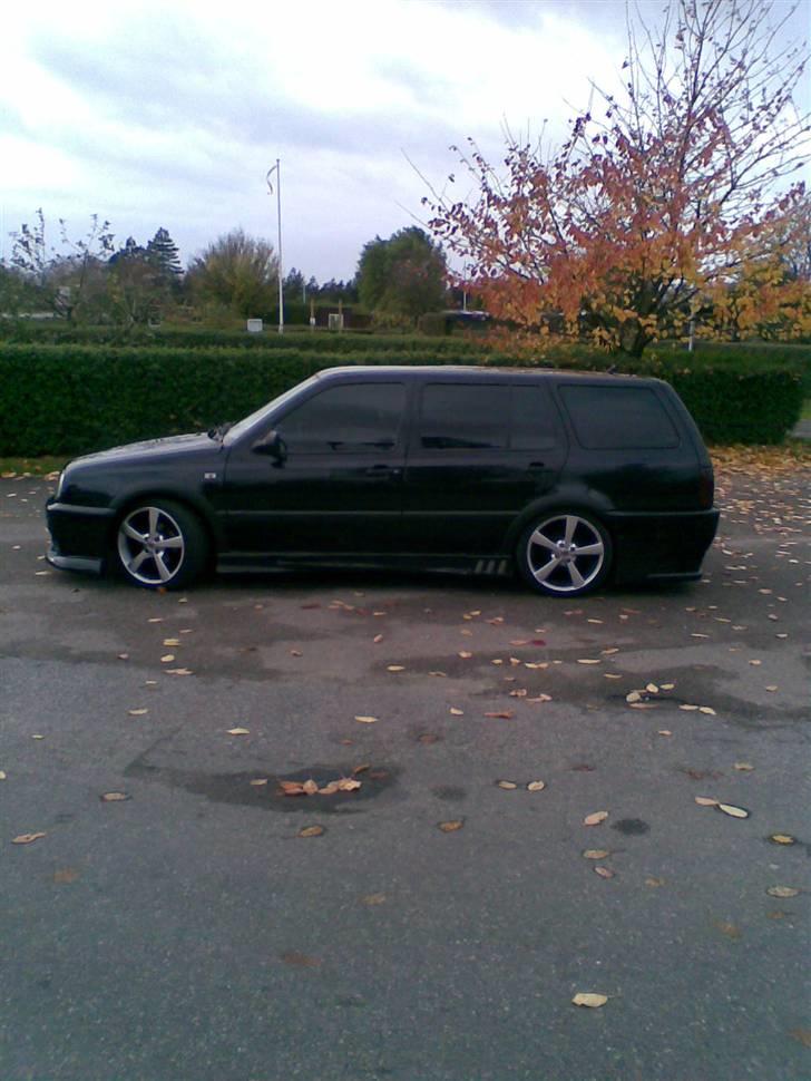 VW Golf 3 stc Solgt - Taget med mobil.  Men med sommer fælge billede 15