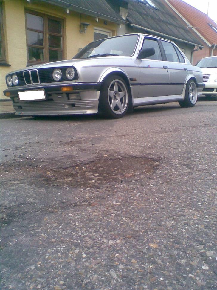 BMW E30 --- SOLGT! billede 14