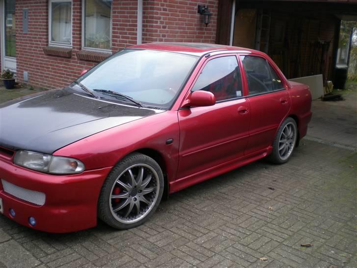 Mitsubishi lancer    (SOLGT) billede 1