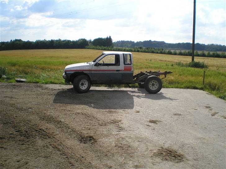 Nissan King Cab (modificeret) billede 2