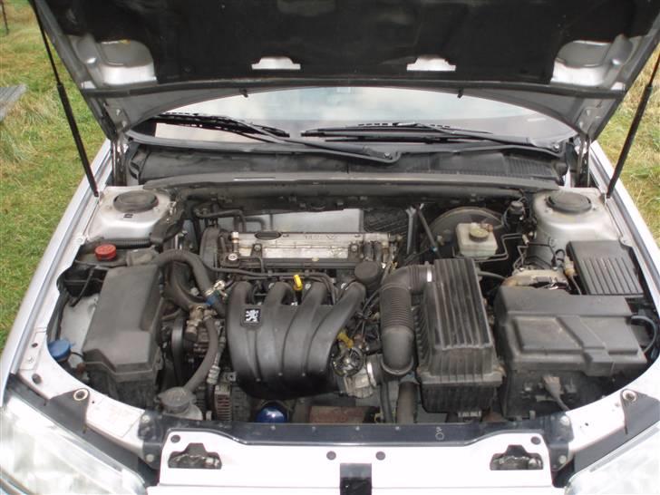 Peugeot 406 2,0 ST - Solgt billede 8