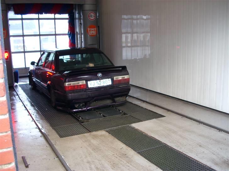 BMW 320 i E30 SOLGT billede 3