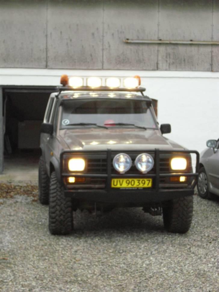 Nissan patrol 3,3 TD Solgt - Så kom bøjlen på. her med lys billede 17