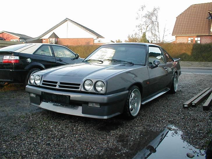 Opel manta billede 2