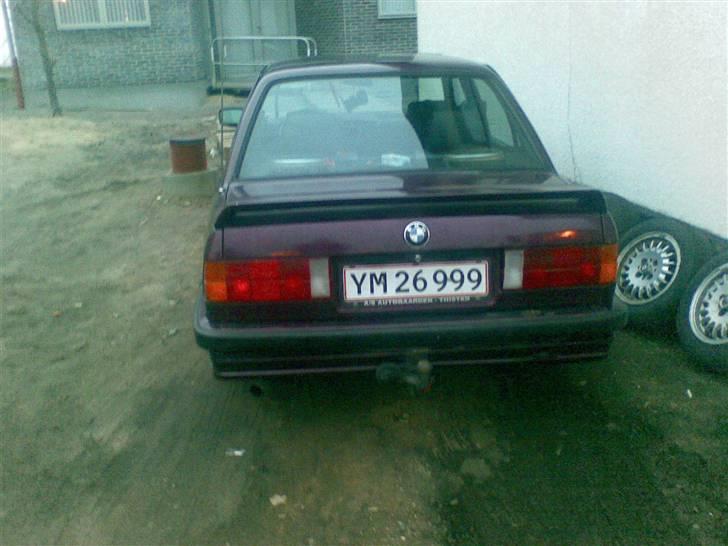 BMW 324d solgt billede 2