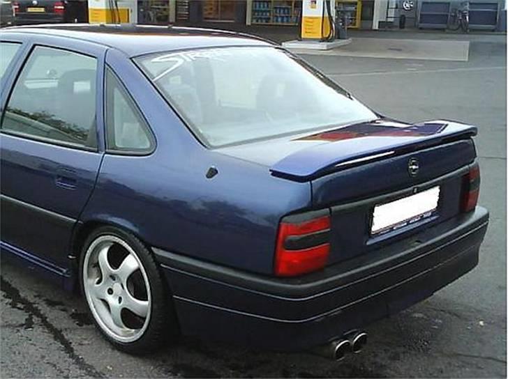 Opel Vectra A *død* billede 4