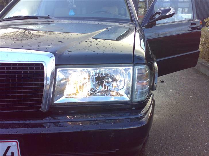 Mercedes Benz E190 *SOLGT* billede 11