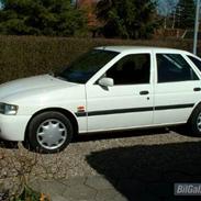 Ford Escort CLX 1.6 16V