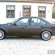 BMW 325 E36