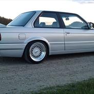 BMW E30 325i