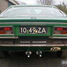 Alfa Romeo Montreal
