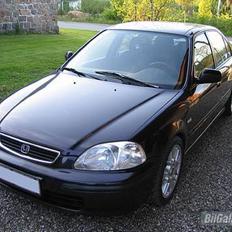 Honda Civic 1.6VTi 4d