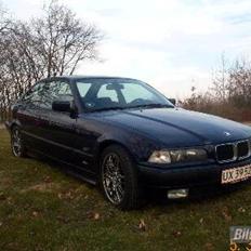 BMW 328i coupe