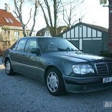 Mercedes Benz 500 e