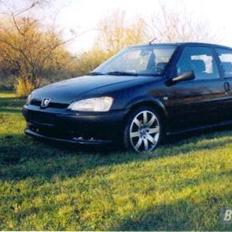 Peugeot 106-8v