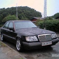 Mercedes Benz E 300 Deisel