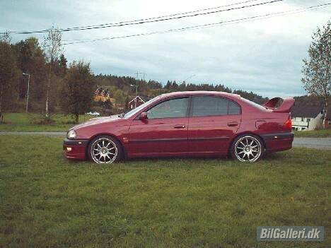 Toyota avensis billede 2