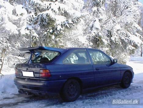 Ford escort xr3i (total skadet billede 3