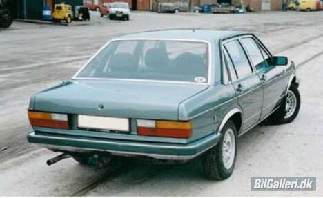 Audi 100 5S Type 43 billede 1