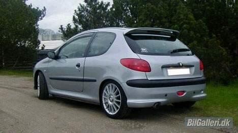 Peugeot 206 XS - Mere info om Peugeot 206 på 206banden.dk billede 3