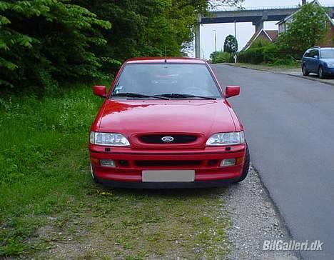 Ford Escort 1.8 sport Solgt billede 1