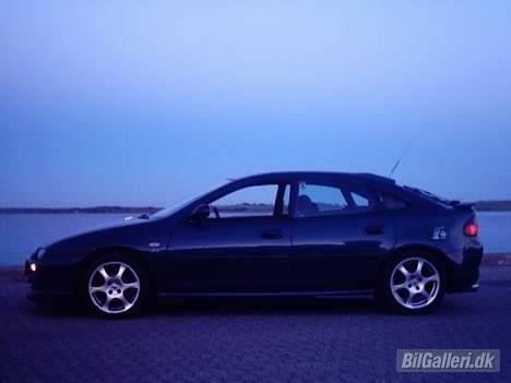 Mazda (( SOLGT)) - Et til fra Havnen i Skive billede 2