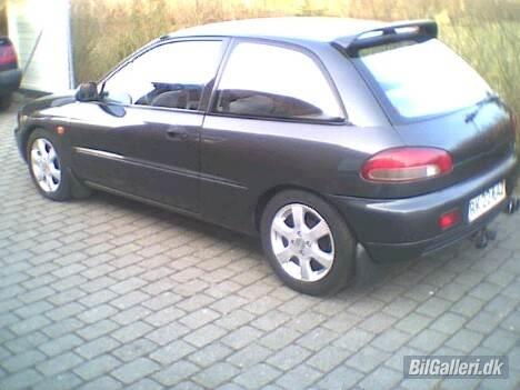 Mitsubishi Colt 1.6 Glxi billede 2