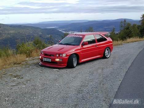 Ford ESCORT RS COSWORTH billede 2