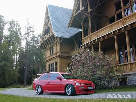 Ford ESCORT RS COSWORTH billede 4