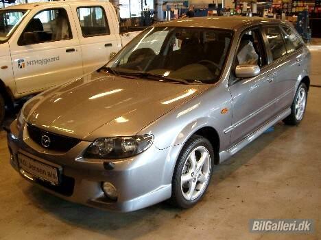 Mazda 323F Sportive  billede 1