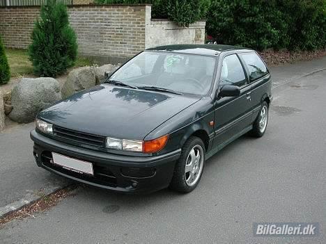 Mitsubishi Colt 1.5 GL *SKROTTET* - Min dejlige Colt med Corolla GSi frontskørtet ! billede 1