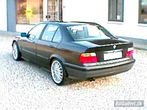 BMW 325 E36 billede 1