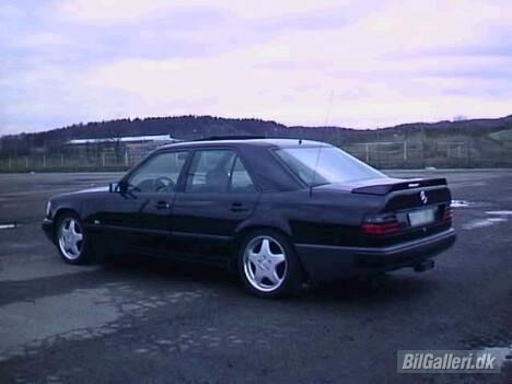 Mercedes Benz 300 E billede 3