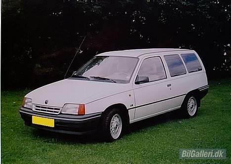 Opel Kadett E billede 1