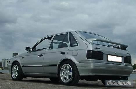 Mazda 323 1500cc (Solgt) billede 2