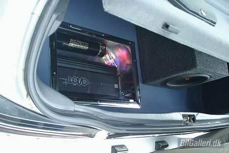 Mazda 323 1500cc (Solgt) billede 5