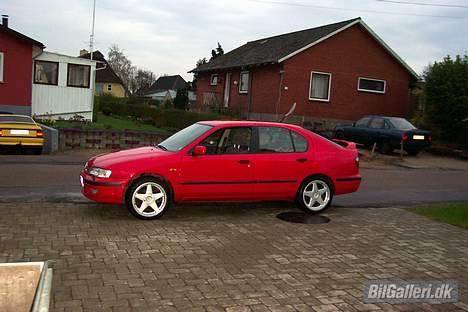 Nissan Primera SLX billede 2