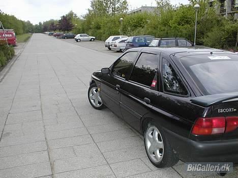 Ford Escort_SOLGT billede 4