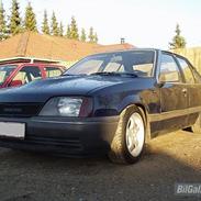 Opel Rekord 2.0s @ 2.2i