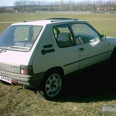 Peugeot 205 XR