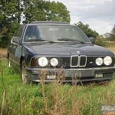 BMW 732I Automatic.