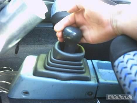 Mazda 323 LX billede 8