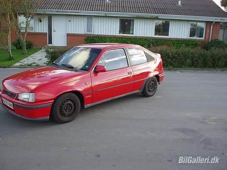 Opel Kadett GSi 1,8 - Bare rolig den bliver pænere billede 2