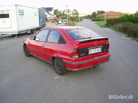 Opel Kadett GSi 1,8 billede 4
